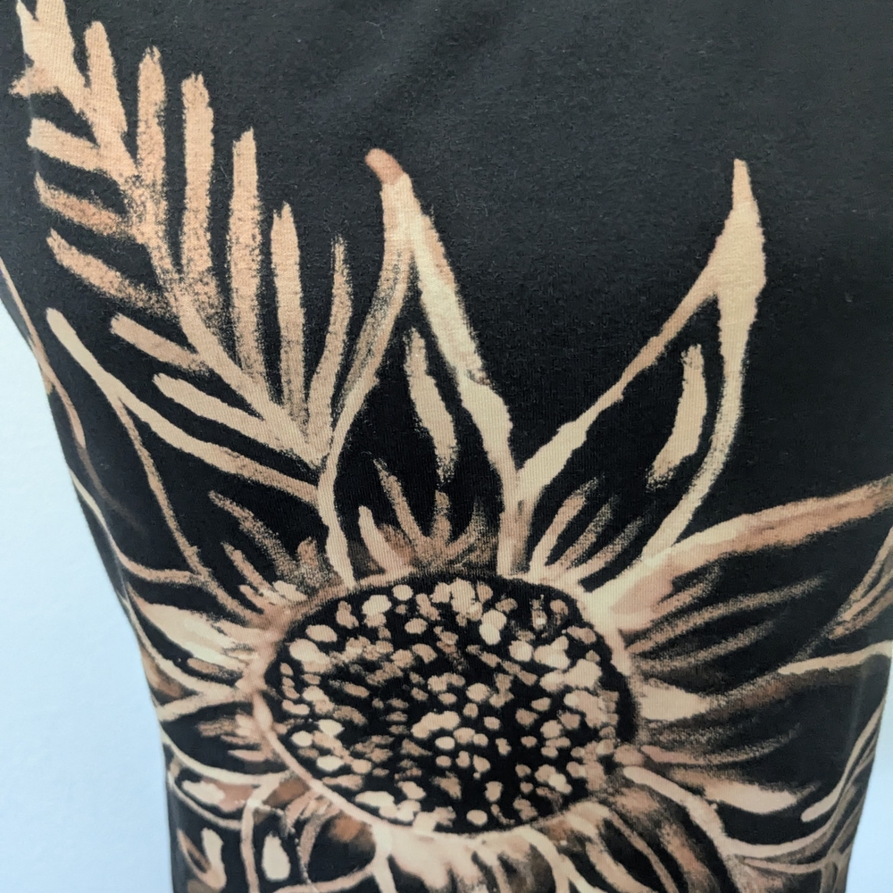 Maurices Black Cotton Blend Top With Bleach Art Sunflower Sz XL - Picture 9 of 14